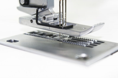 Распошивальная машина Janome CoverPro 7 PLUS