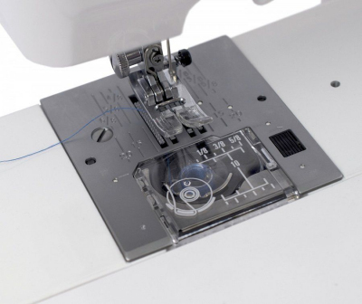 Электромеханическая швейная машина Janome Decor Excel 5018